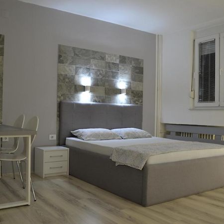 Lazarus Studio Apartment سكوبجي المظهر الخارجي الصورة